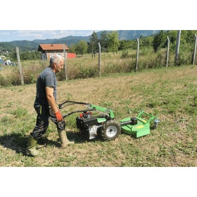 „Merhamet“ Njemačke donirao motokultivator Poljoprivrednom imanju u Zavidovićima